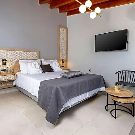 Metropolitan Pearl Boutique 4*
