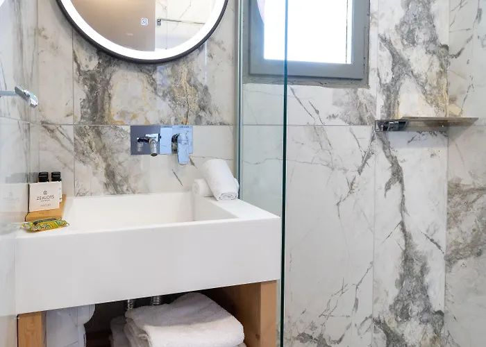 Metropolitan Pearl Boutique ハニア