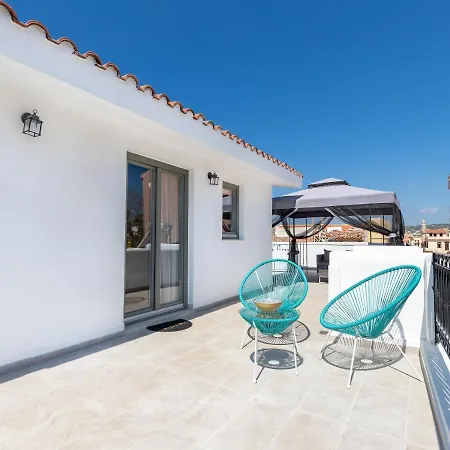 Metropolitan Pearl Boutique Hriszí Aktí Haniá