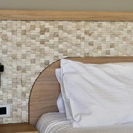 Metropolitan Pearl Boutique Szálloda Hriszí Aktí Haniá